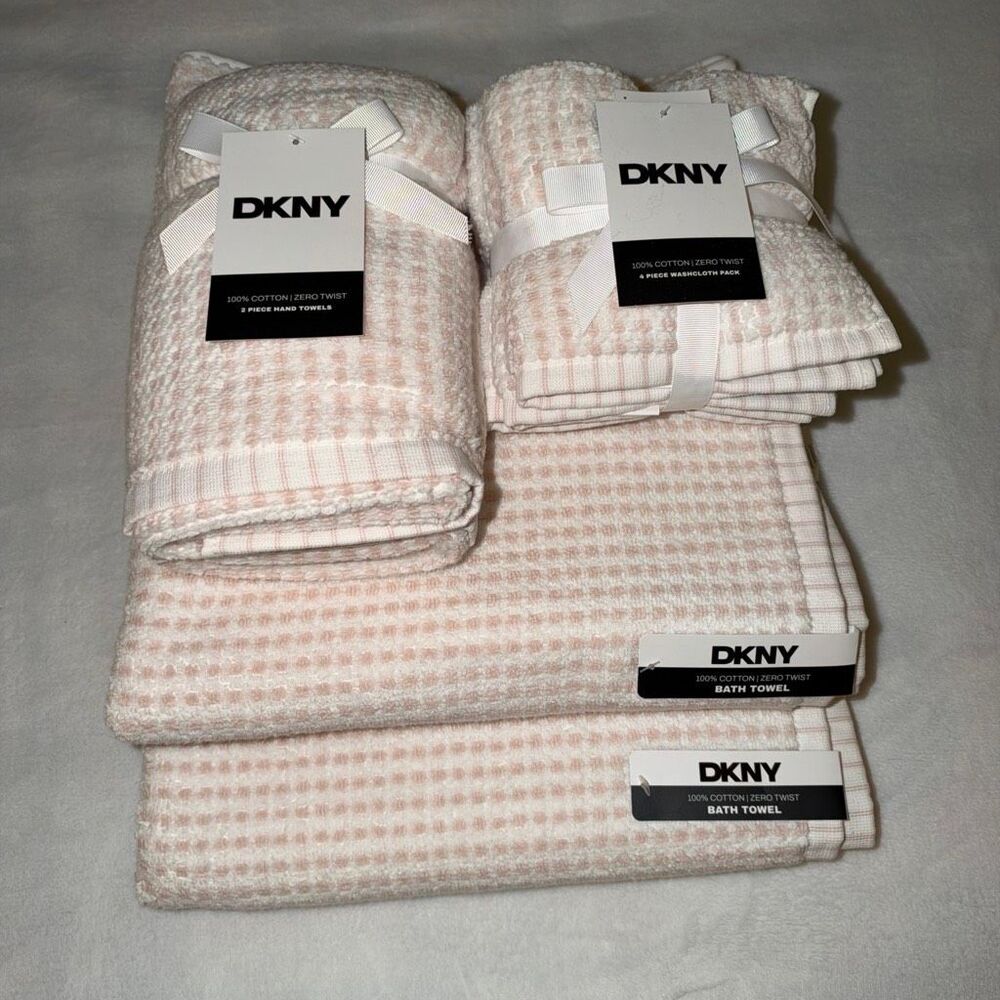 DKNY Bath Towel Set Light Pink White Pattern Reversible 8 Pieces Total NWT